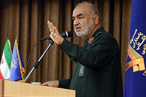 سردار سلامی: رفع محرومیت تنها با عمل انقلابی امکان پذیر است