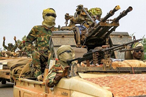 سودان: امارات ۴۰۰ محموله سلاح و مهمات جنگی برای نیرو‌های واکنش سریع فرستاده است