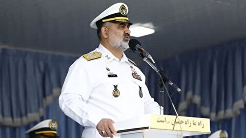 دریادار ایرانی: با ظرفیت‌های علمی کشور، امنیت اقتصادی را در اقیانوس‌ها برقرار کنیم